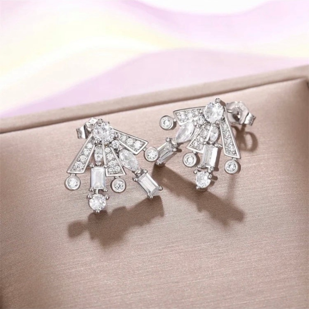 - Gorgeous Swarovski Elements Studs - image 3